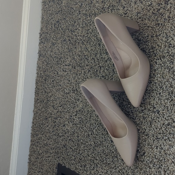 Nude heels - Picture 2 of 5